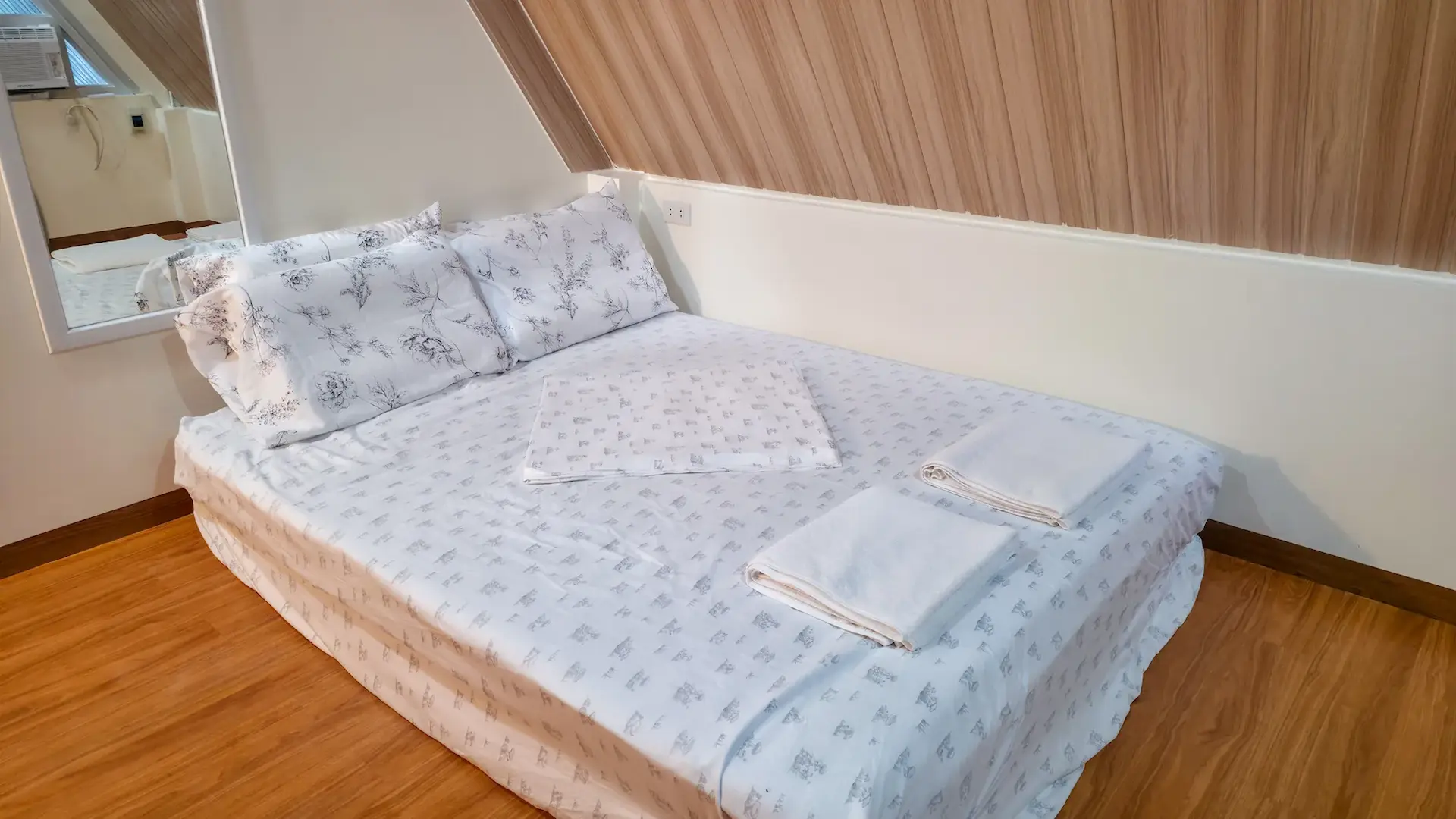 Twin A-Frame Room bed