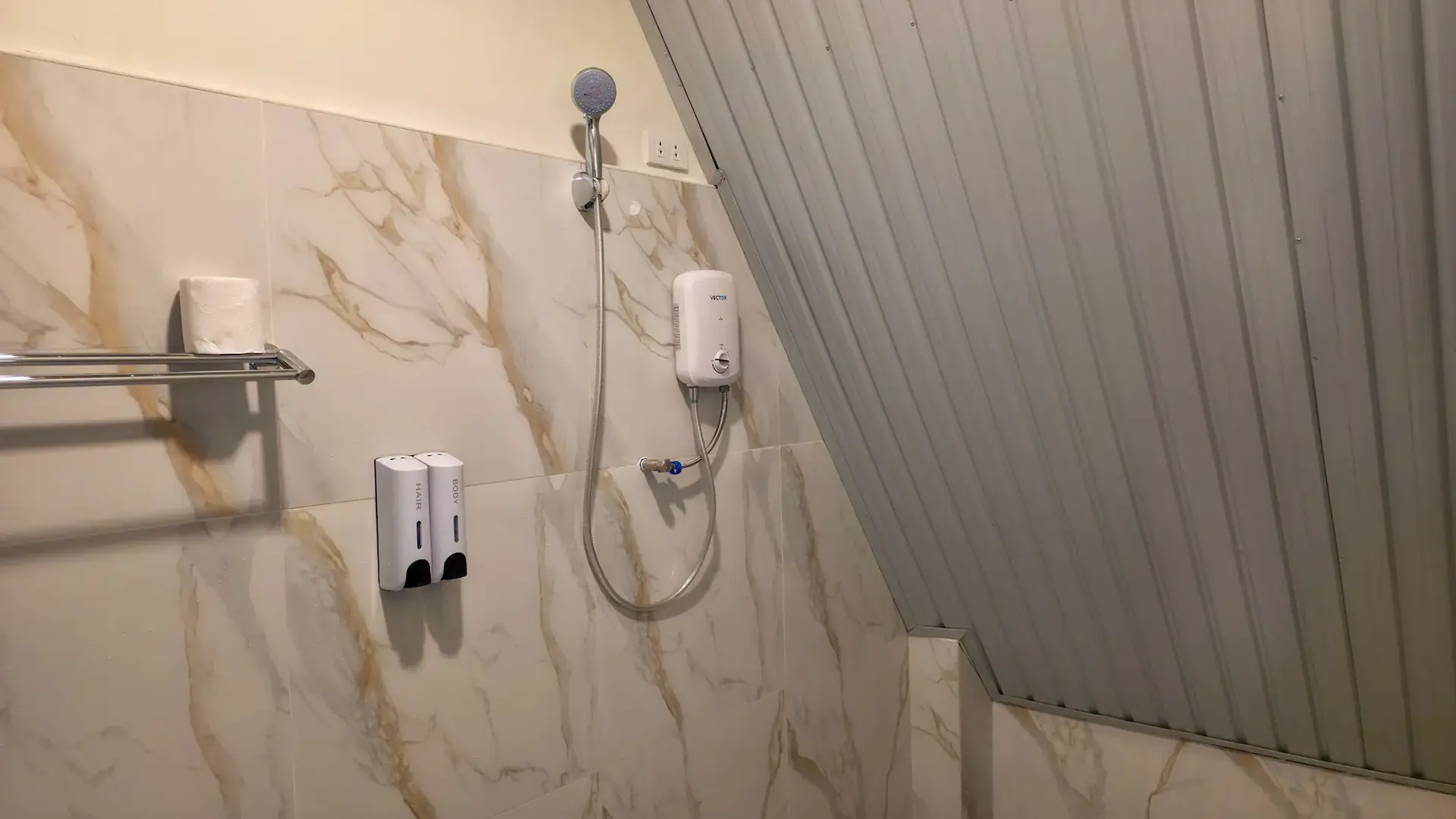 Twin A-Frame Room bathroom with hot shower